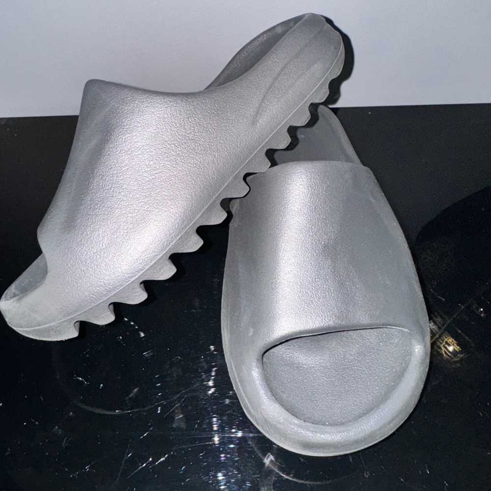Authentic Yeezy Slides